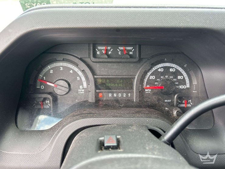 2012-ford-e350-image-17