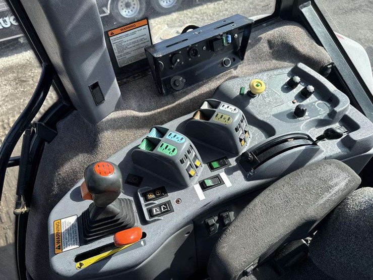 buhler-versatile-2180-image-18