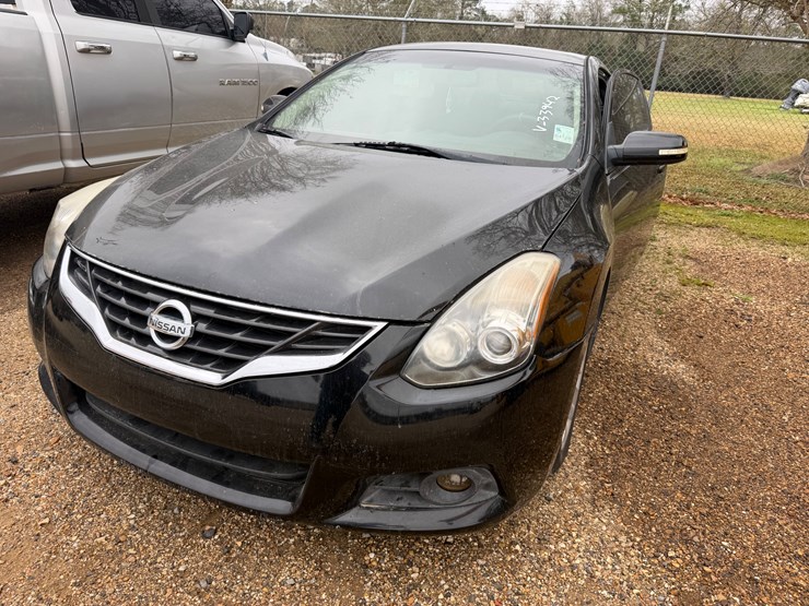 #782-•-2010-nissan-altima-image-2