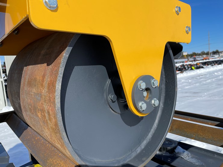 #5409-•-mms-850-ride-on-road-roller-image-8
