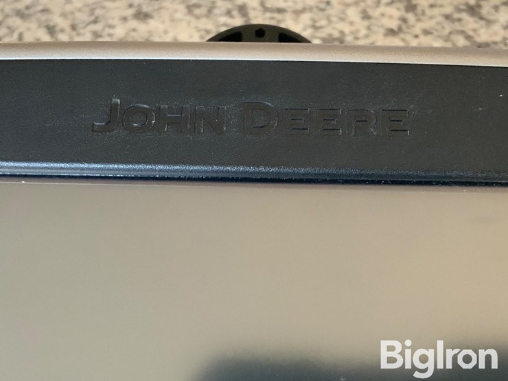 2019-john-deere-2630-image-10