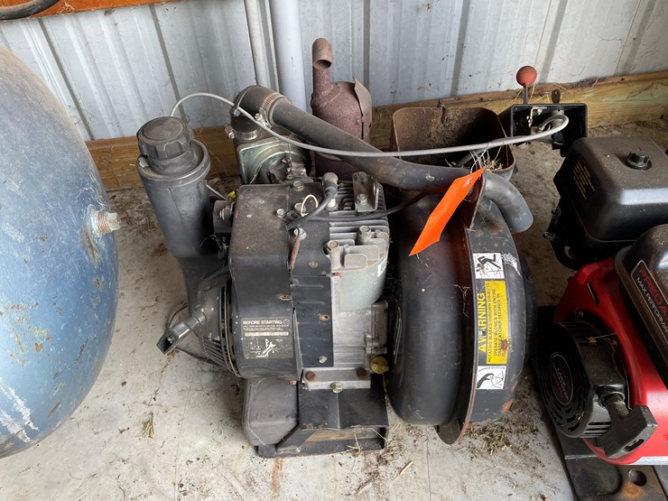 #7598-•-gas-powered-blower-image-1