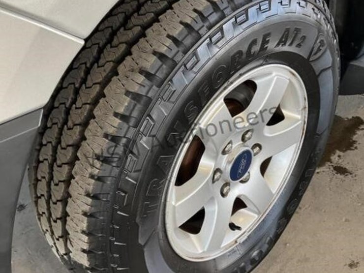 2015-ford-expedition-image-8