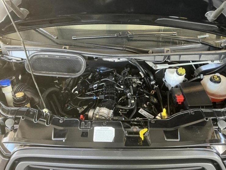 2019-ford-transit-image-13