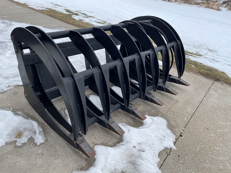 #7578-•-skid-steer-grapple-image-3