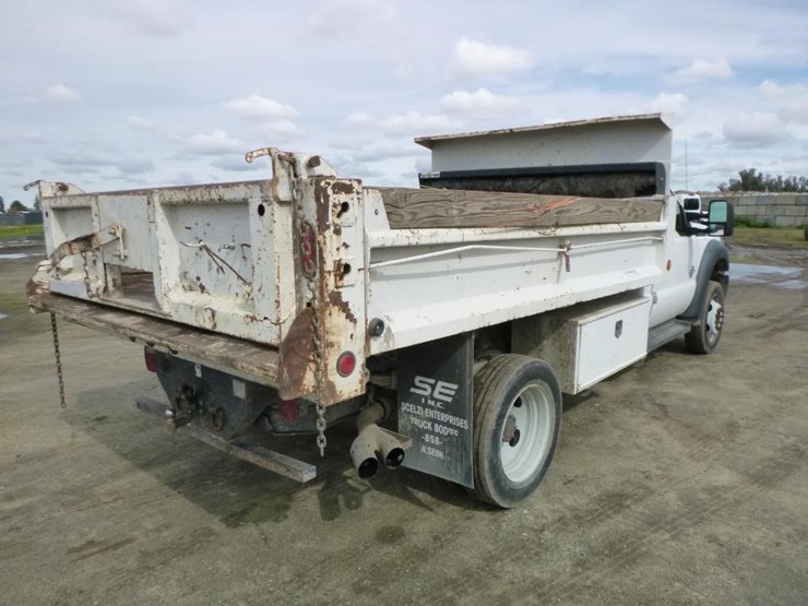 2013-ford-f550-image-3