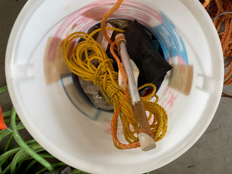 #7648-•-bucket-of-ropes-image-6
