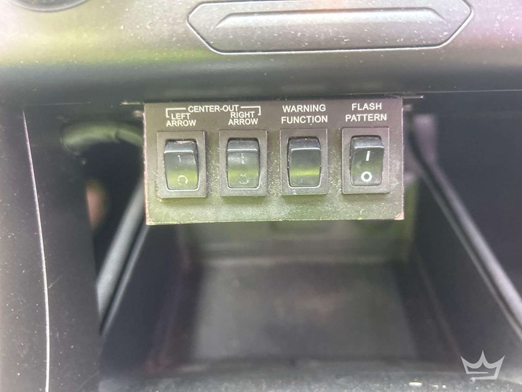 2017-ford-fusion-hybrid-sedan-image-21