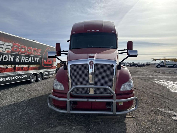 2019-kenworth-t680-image-7