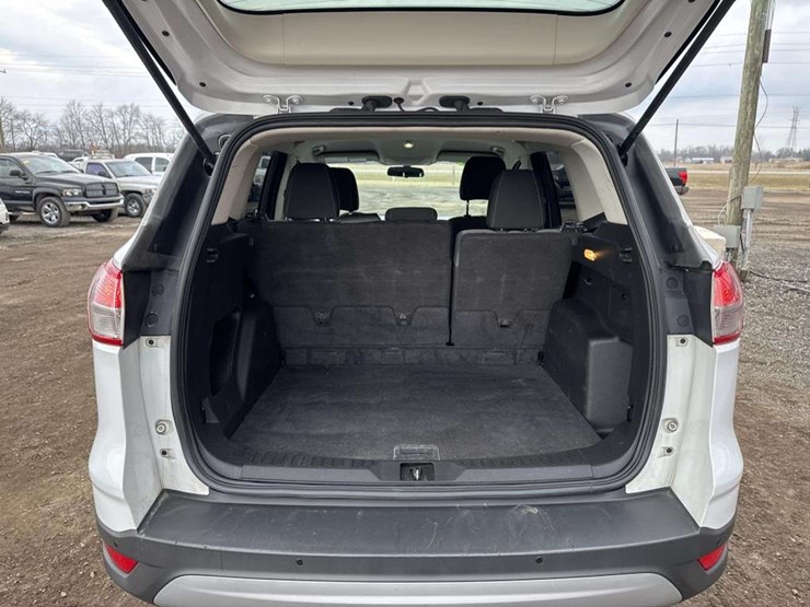 2014-ford-escape-se-image-16