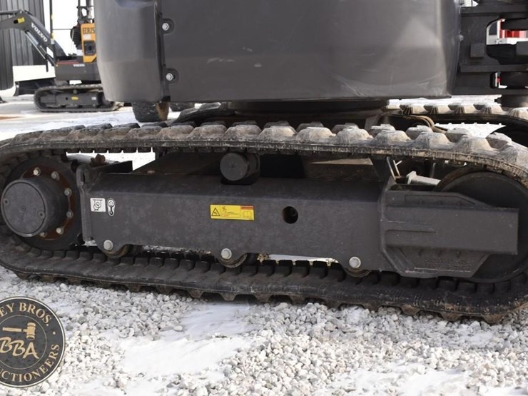 2023-volvo-ecr25-electric-image-29