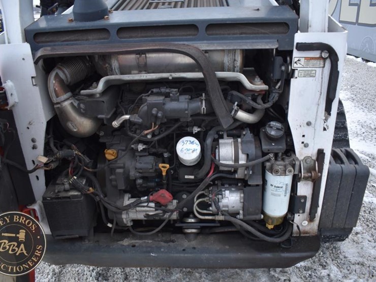 2021-bobcat-t870-image-23