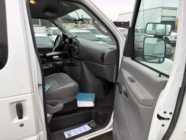 2006-ford-e350-sd-image-9