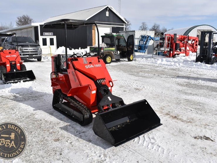 2025-agt-industrial-mini-skid-steer-41821-image-7