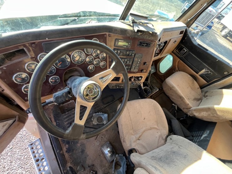 2012-western-star-4900-image-15