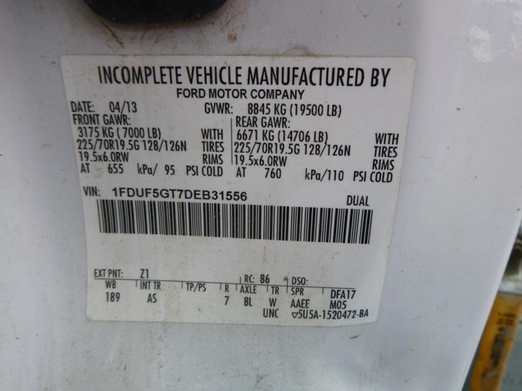 2013-ford-f550-image-42