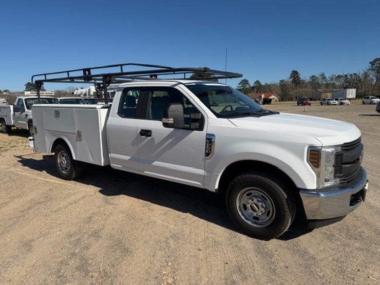 2018-ford-f250-image-2