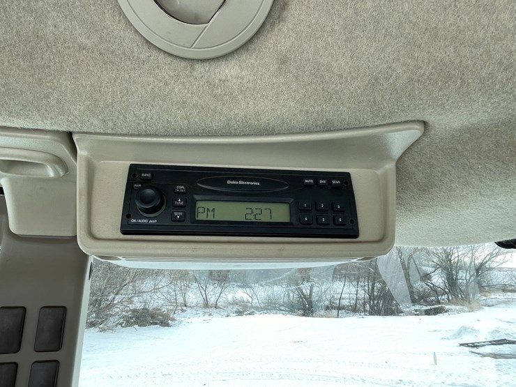 2007-john-deere-6403-image-44