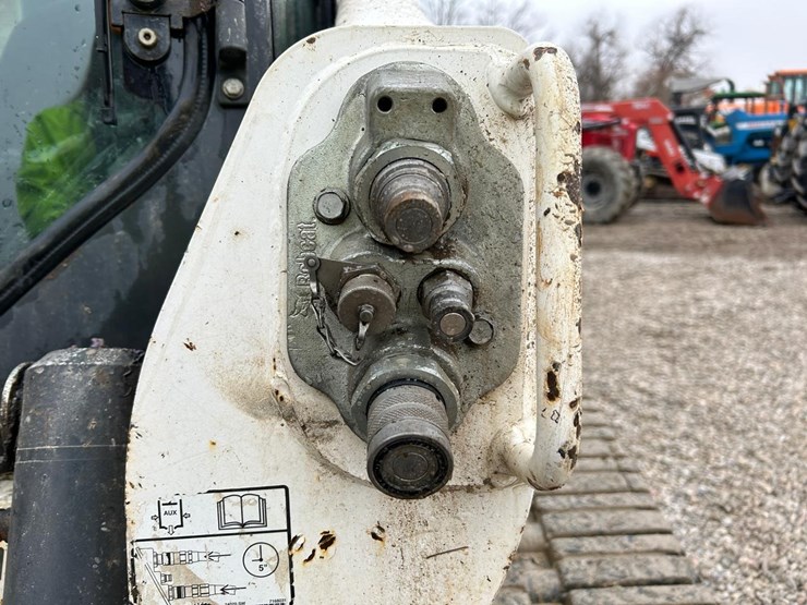 bobcat-t770-image-11