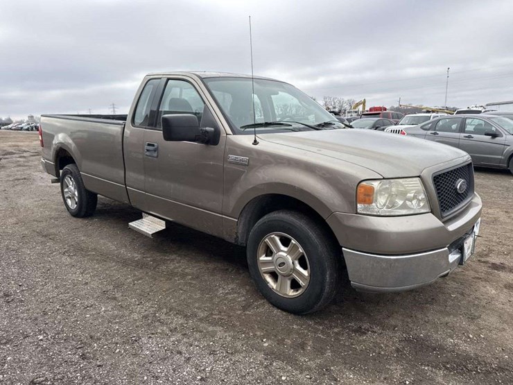 2004-ford-f150-xlt-image-5