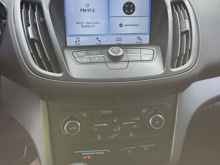 2017-ford-escape-image-18