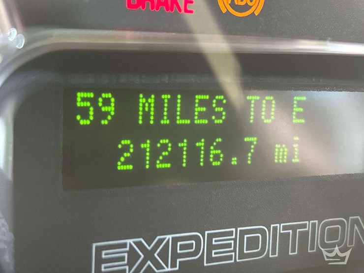 2011-ford-expedition-image-6