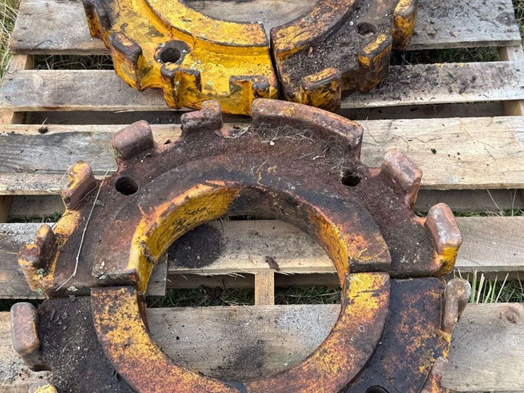 (4)-minneapolis-moline-split-wheel-weights-image-1