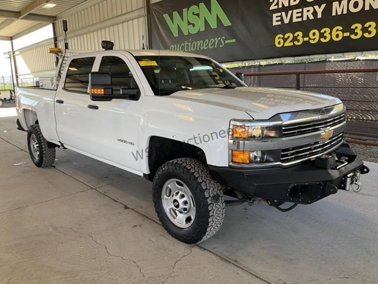 2016-chevrolet-silverado-2500-image-2