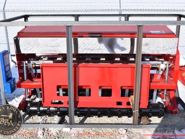 agt-industrial-seeder-attachment-41860-image-1