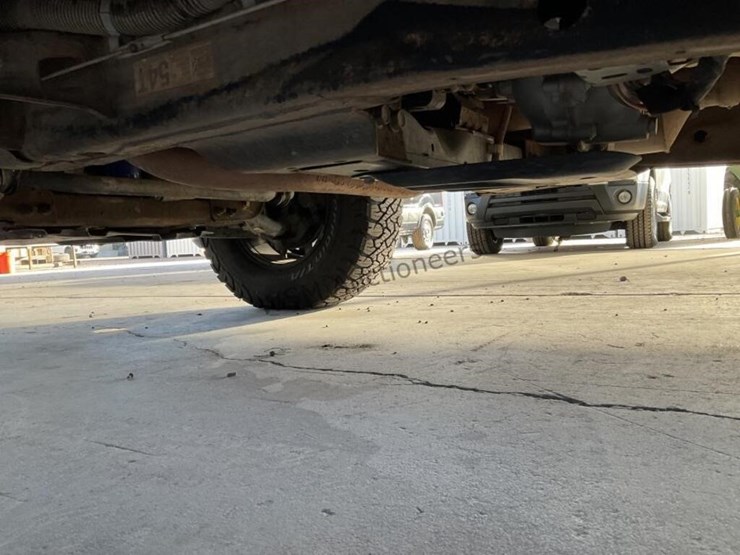 2018-chevrolet-silverado-1500-image-26