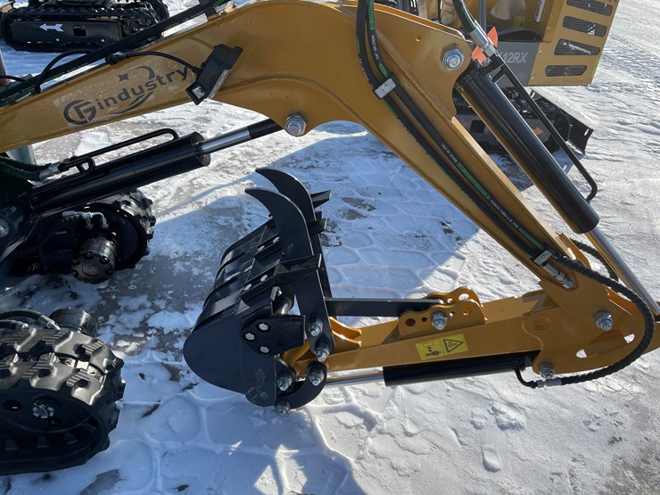 #5377-•-mx12rx-mini-excavator-image-16