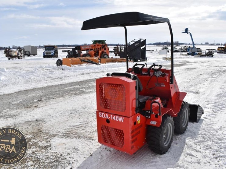 agt-industrial-mini-skid-steer-41825-image-7