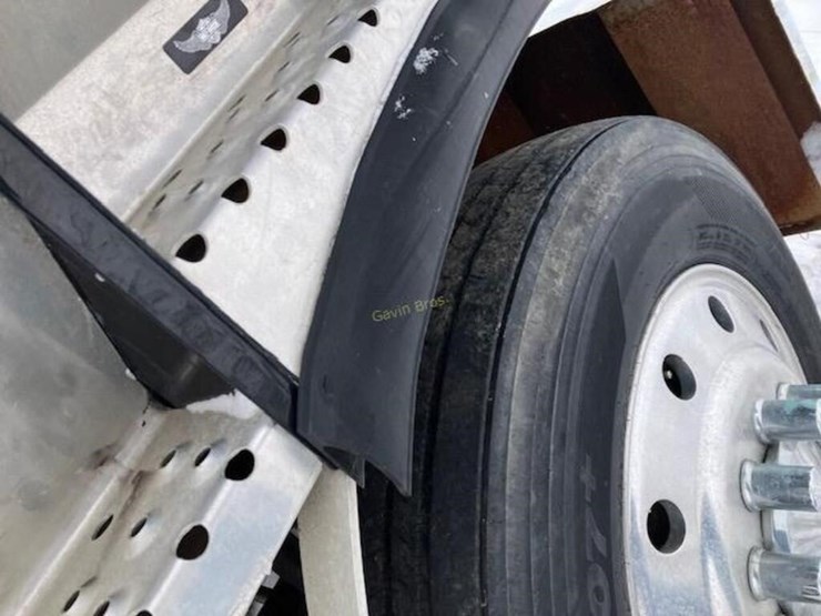 1983-marmon-110p-cab-over-engine-semi-truck-image-12