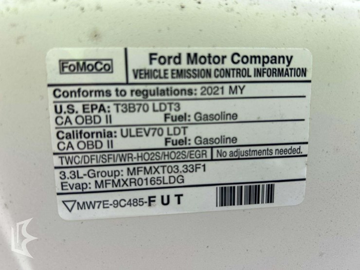 2021-ford-explorer-image-10