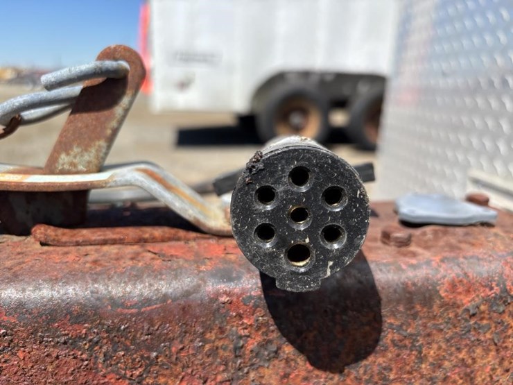 2007-haulmark-kd7x16wt3-enclosed-trailer-image-8