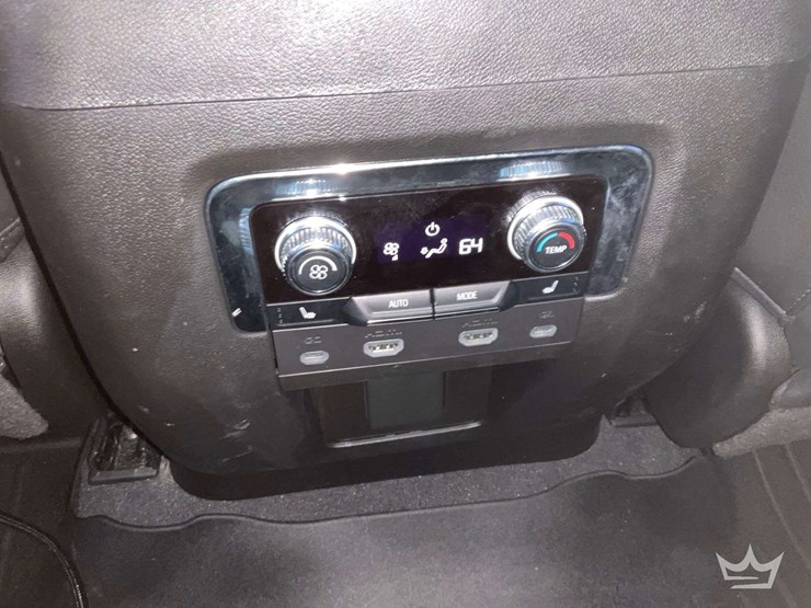 2024-gmc-yukon-denali-image-31