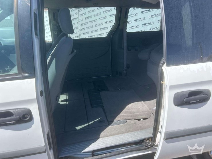2006-dodge-grand-carvan-van-image-18