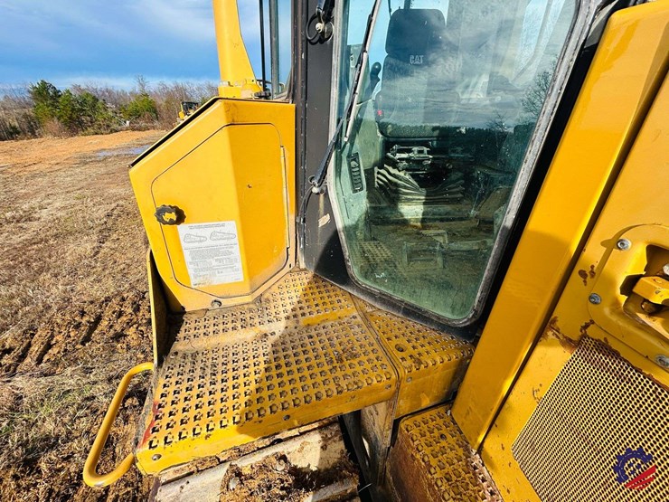 2005-caterpillar-d8t-image-89