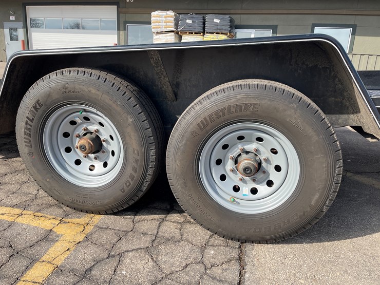 #8551-•-appalachian-trail-tilt-bed-trailer-image-39