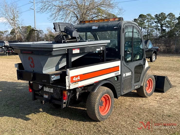 2004-bobcat-5600-toolcat-utv-image-3