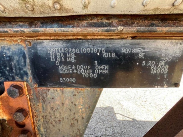 1986-vim-tack-tanker-trailer-image-6