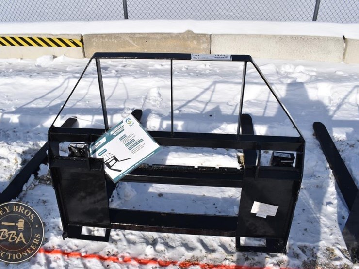 agt-industrial-pallet-fork-attachment-41848-image-2