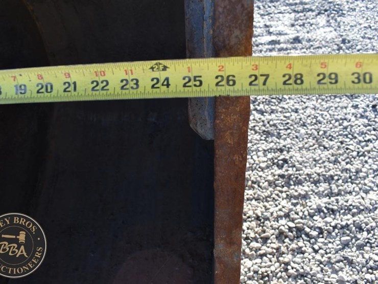 2020-caterpillar-320-image-18