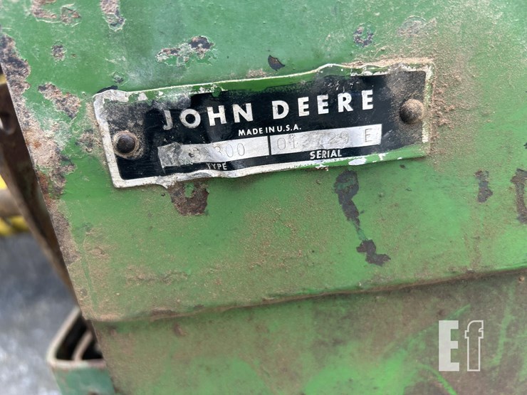 john-deere-336-image-2