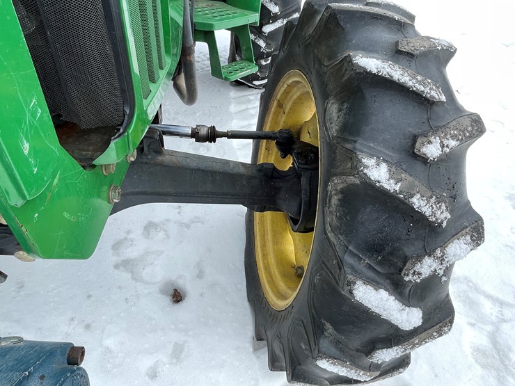 2001-john-deere-5205-image-12