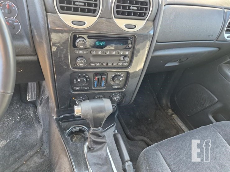 2009-gmc-envoy-sle-image-18