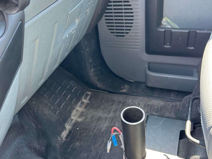 2015-ford-f350-image-29