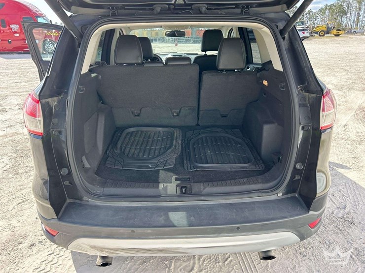 2015-ford-escape-titanium-image-23