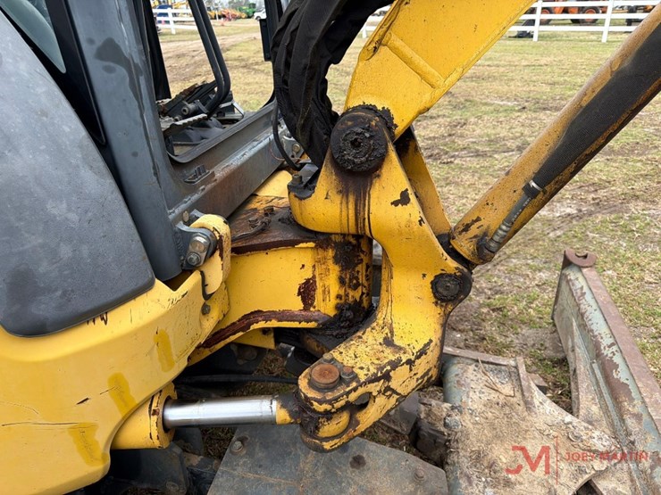 komatsu-pc35-image-7