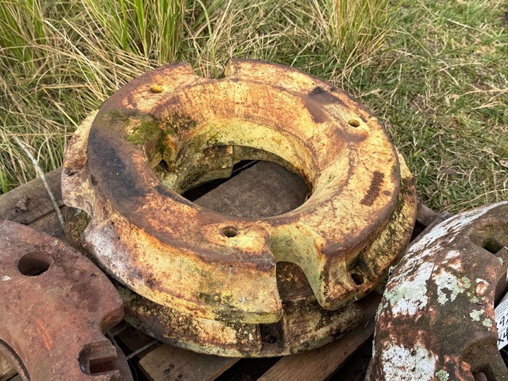 (2)-john-deere-wheel-weights-image-3